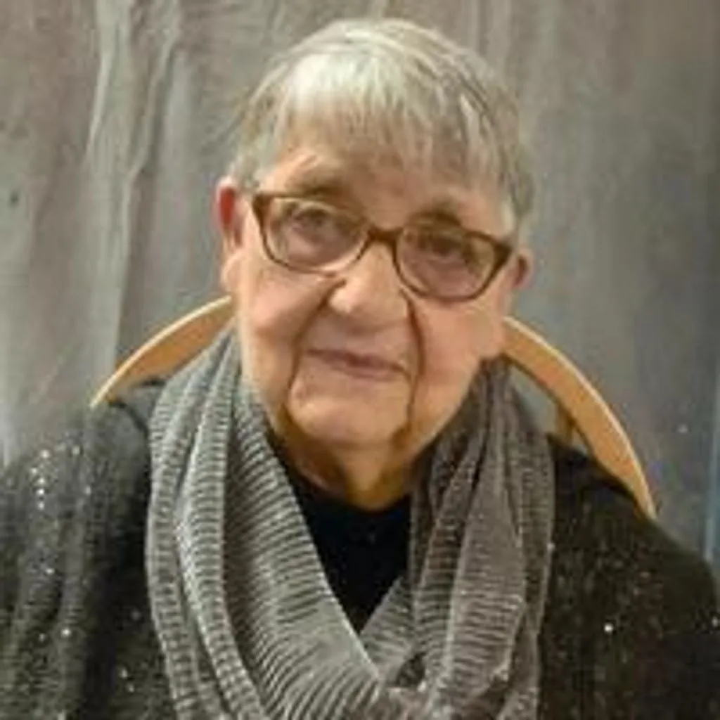Portrait of Darlene Schissel
