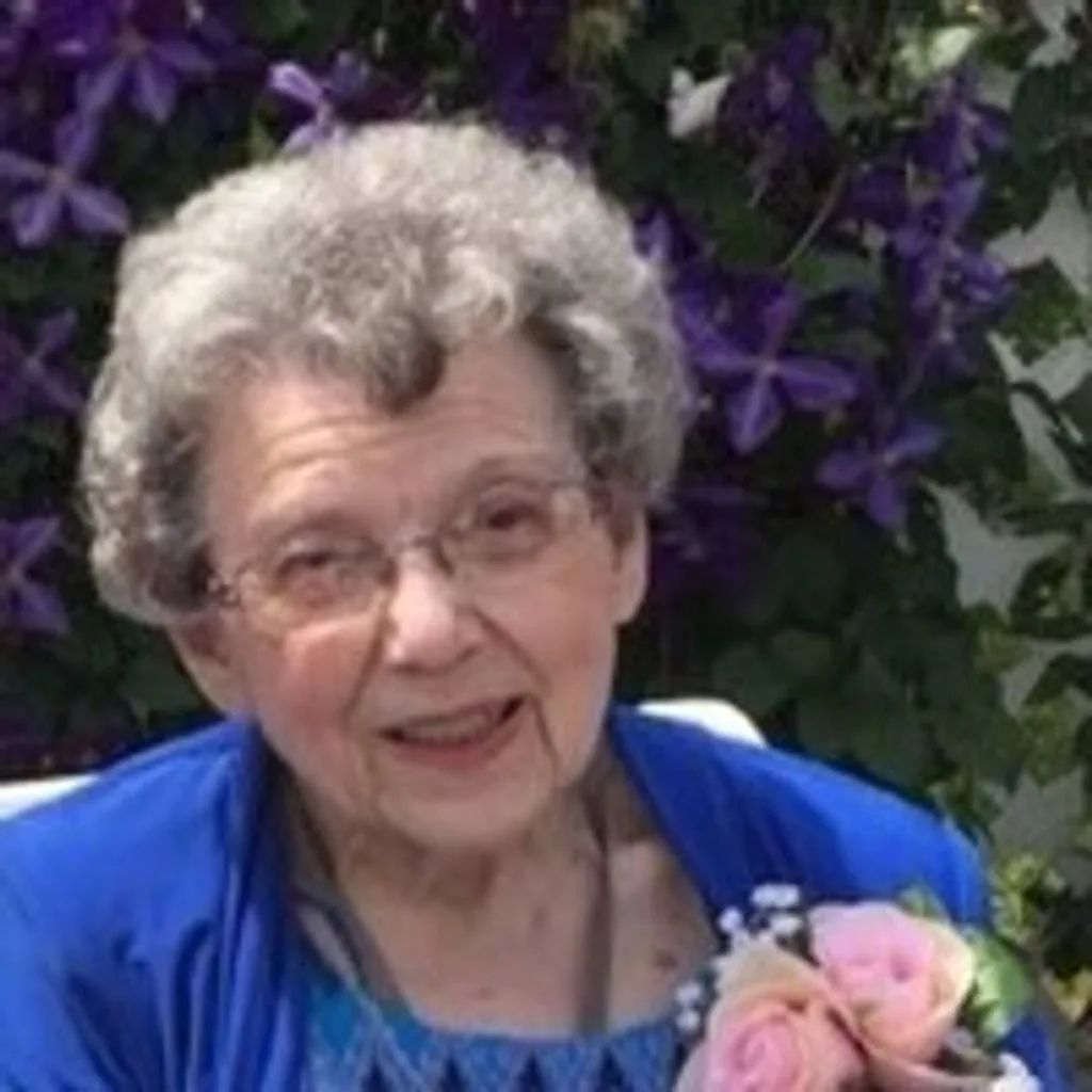 Portrait of Bev Freese