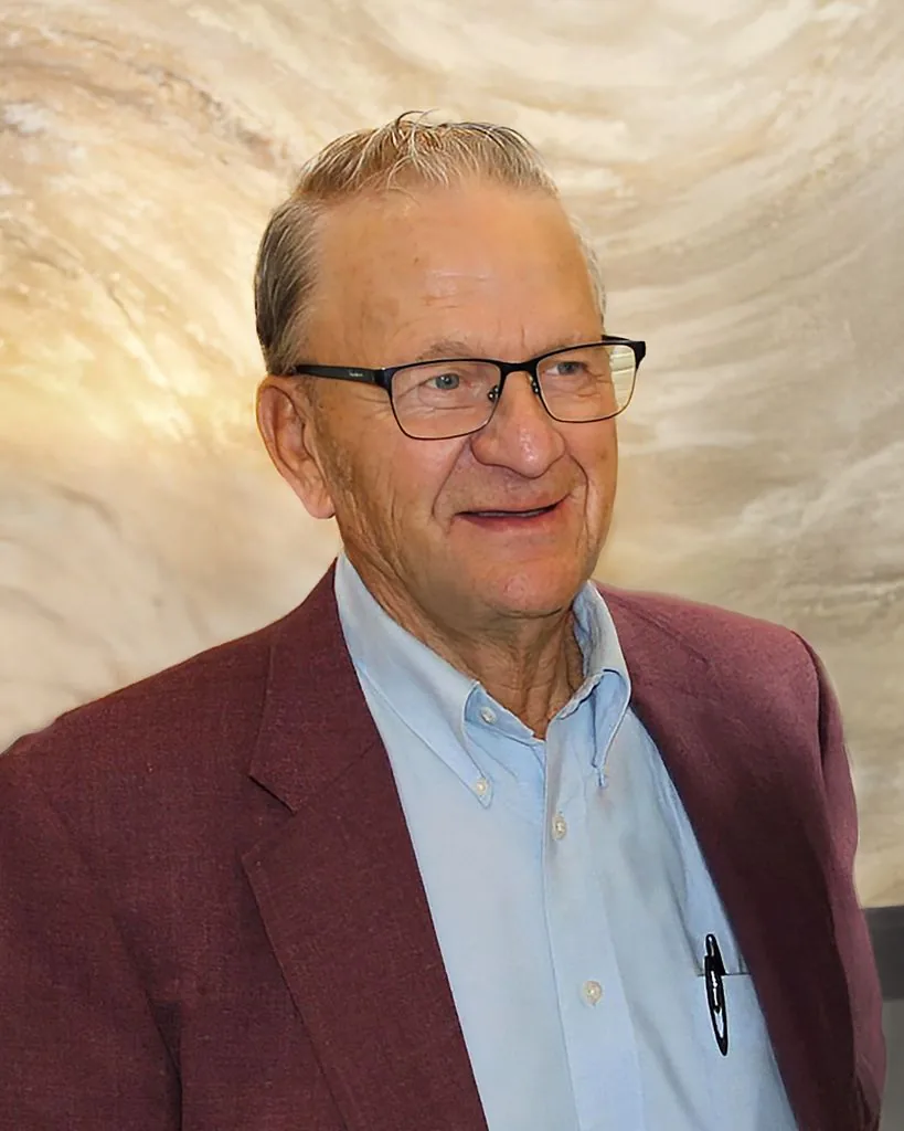 Portrait of Larry Waltner