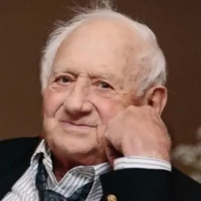Dr Alvaro Tieszen